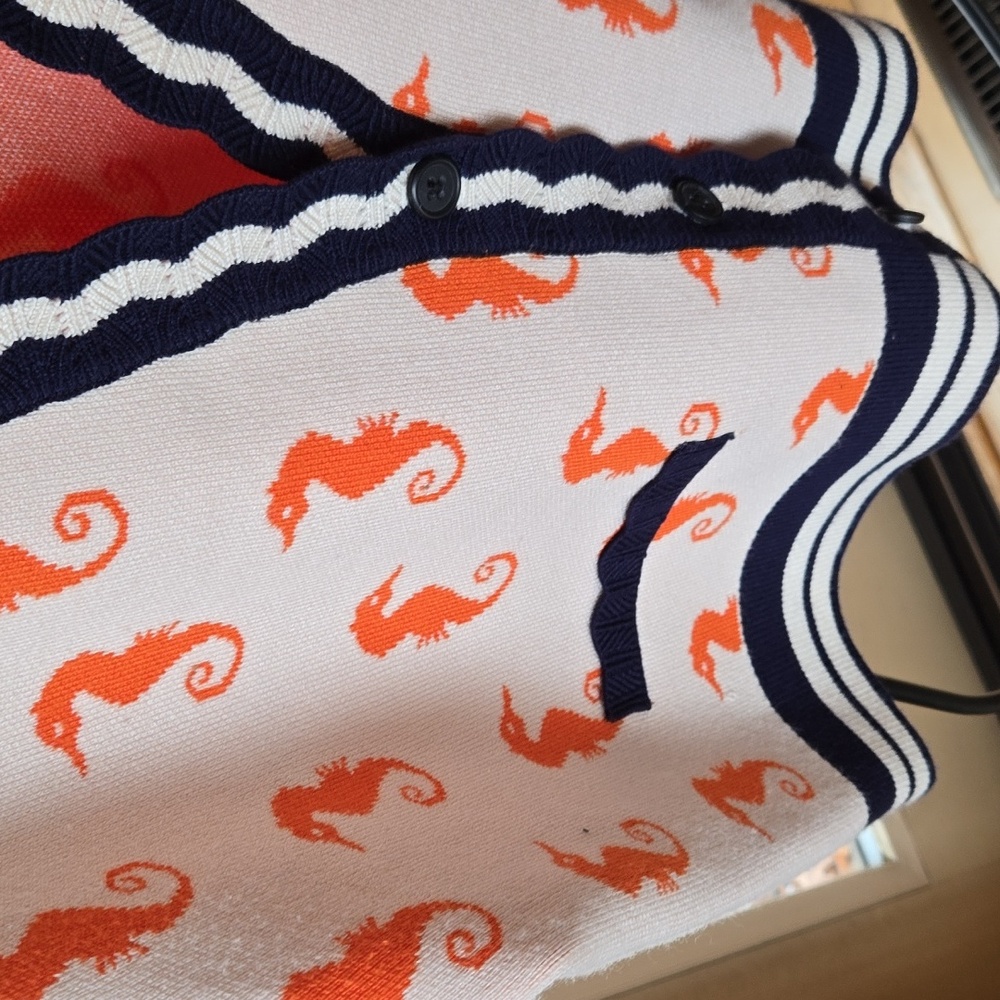 Maeve Vneck SSlv Cream & Orange Seahorses with Blue Trim Sz 1X Cardigan Sweater - Picture 6 of 16